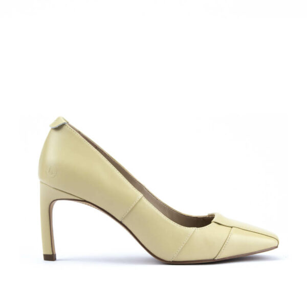 Fave Pump in Nappa Leather Cream Yellow 2