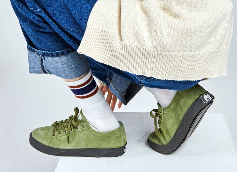 Sneakers' Outsole Made From Tires