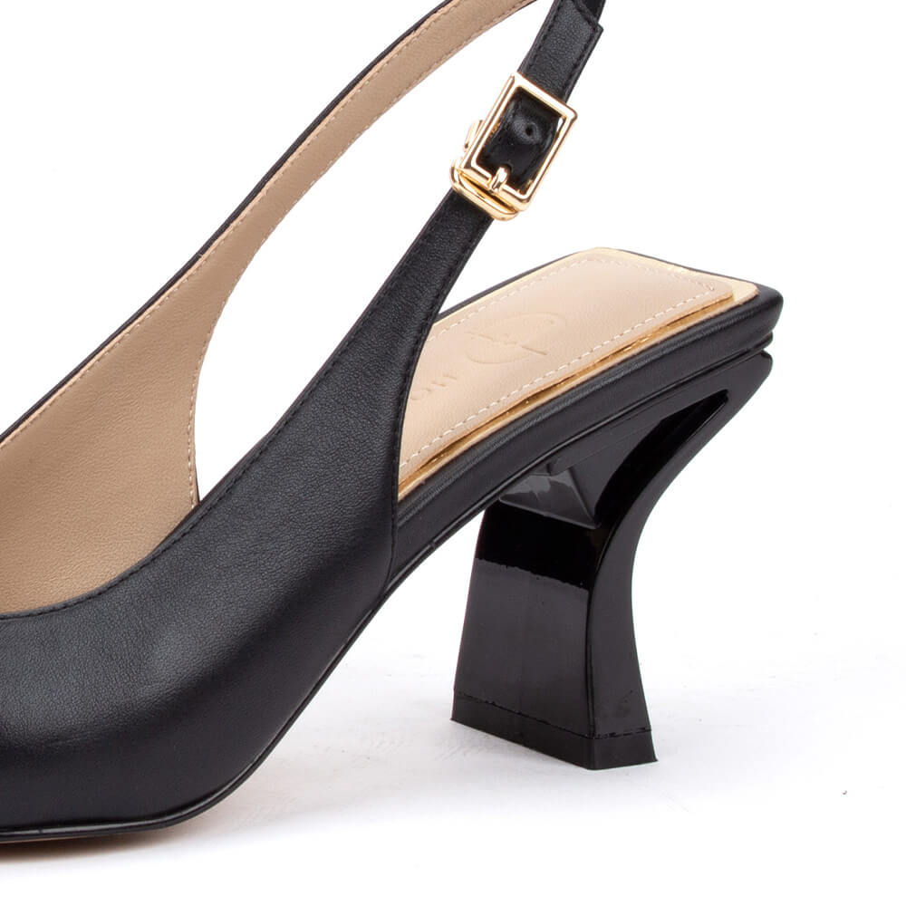 Unique Heel Shape Choices 1